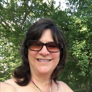 Meet your Posher, Charlotte